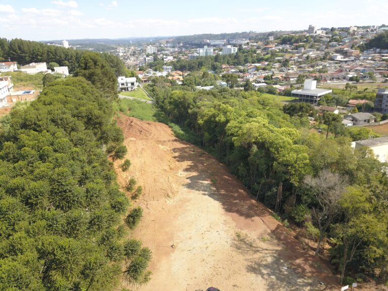 Terreno - cmud12486001r7gh8hc32hv2k
